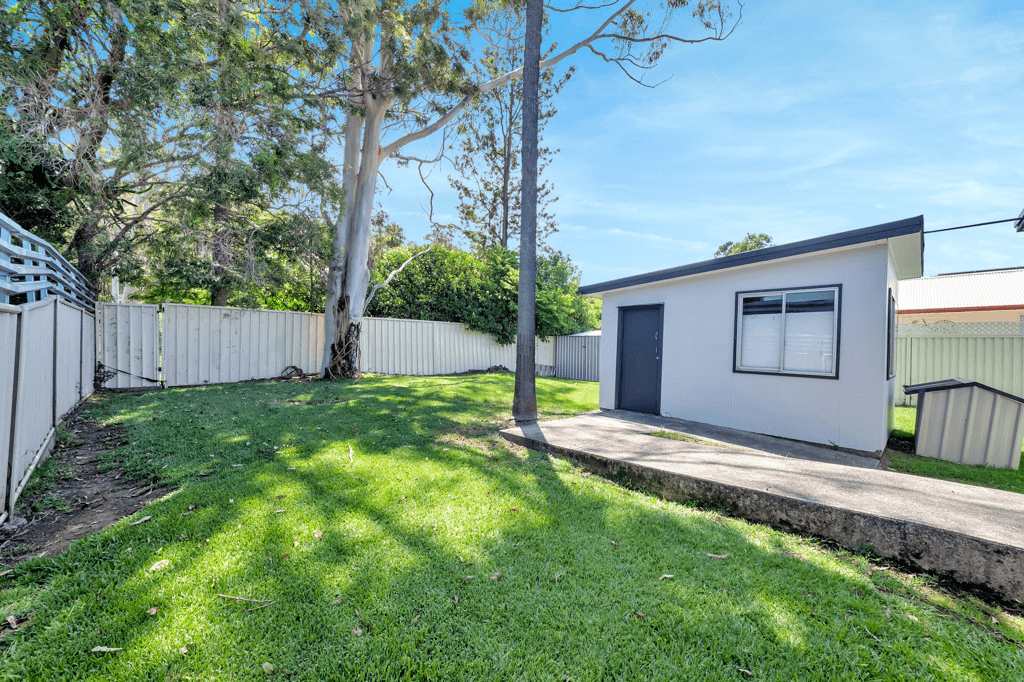 18 Marlborough Place, BERKELEY VALE, NSW 2261