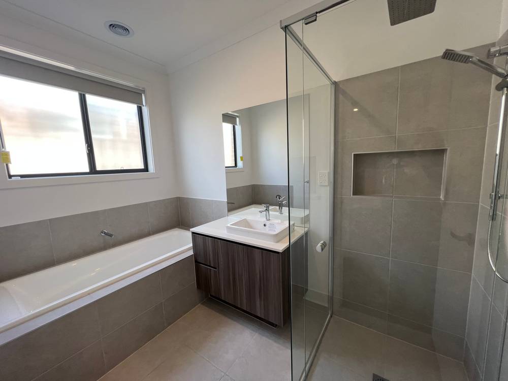 36 Willowmead Boulevard, DONNYBROOK, VIC 3064