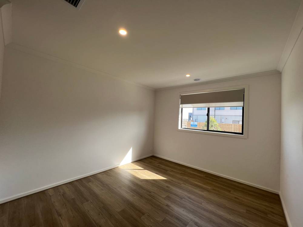 36 Willowmead Boulevard, DONNYBROOK, VIC 3064