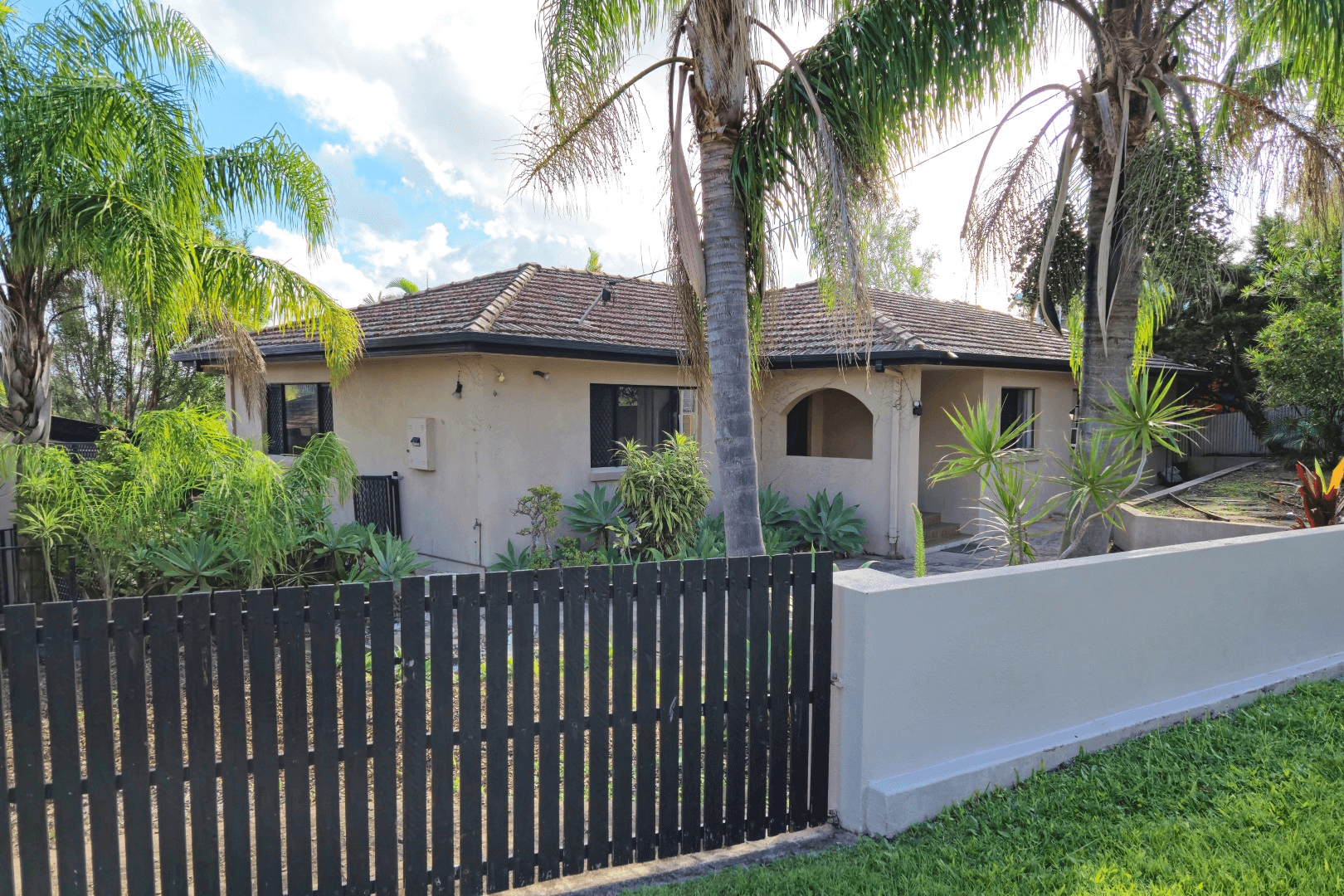 8 Bombala Terrace, CALOUNDRA, QLD 4551