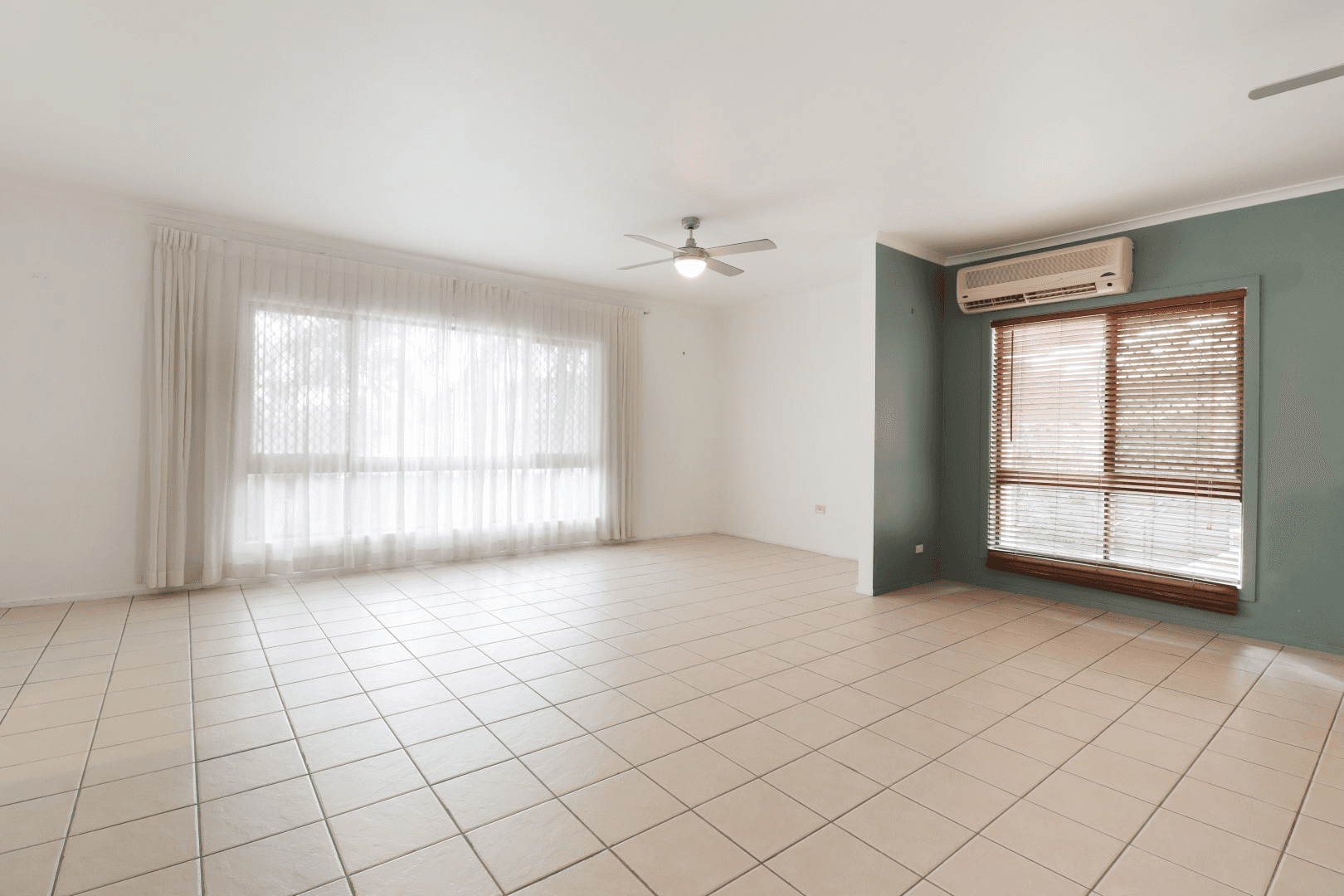 8 Bombala Terrace, CALOUNDRA, QLD 4551