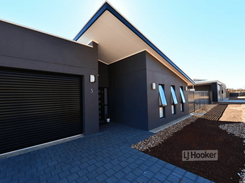 5 Werlatye Court, MOUNT JOHNS, NT 0874