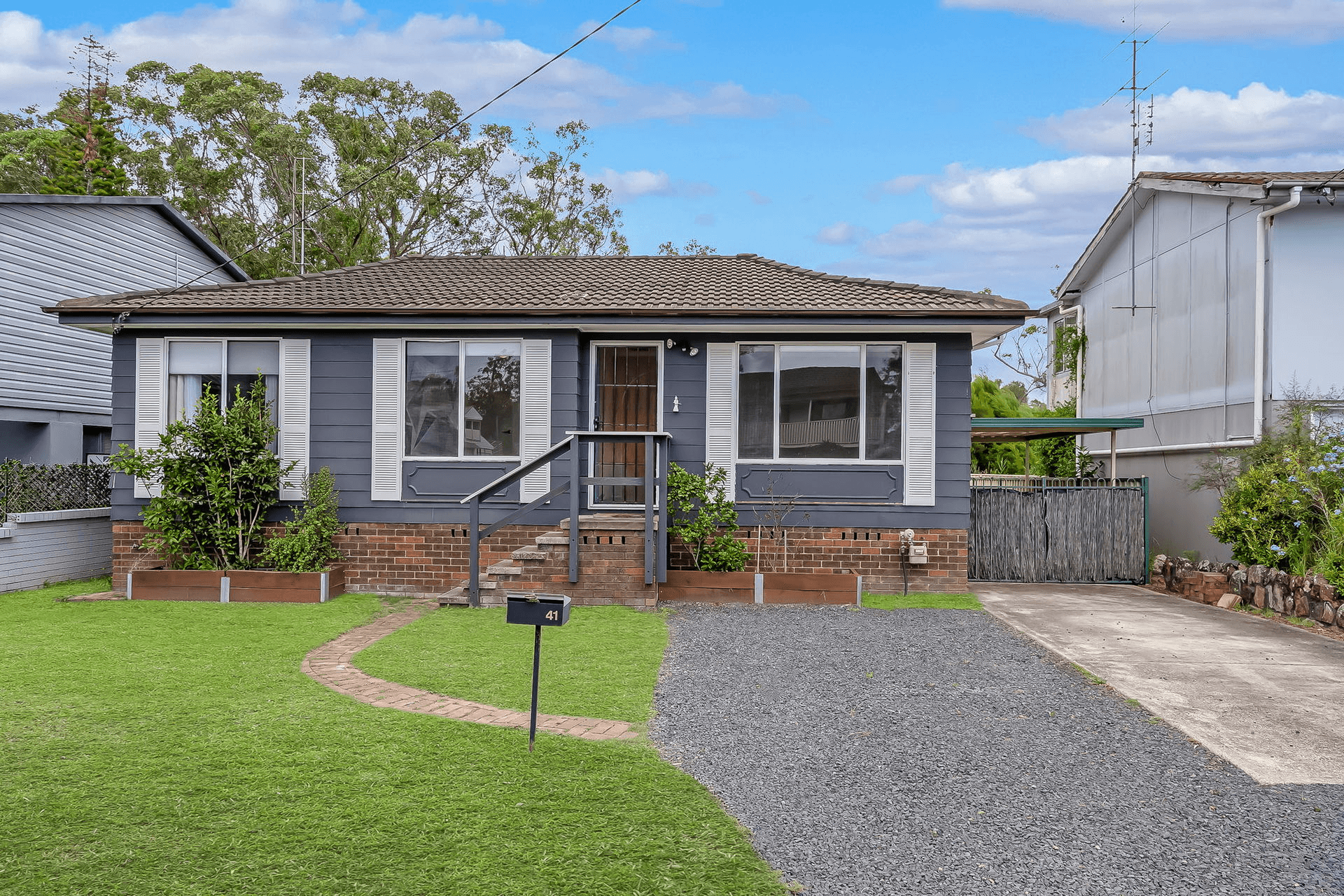 41 Allambee Crescent, Blue Haven, NSW 2262