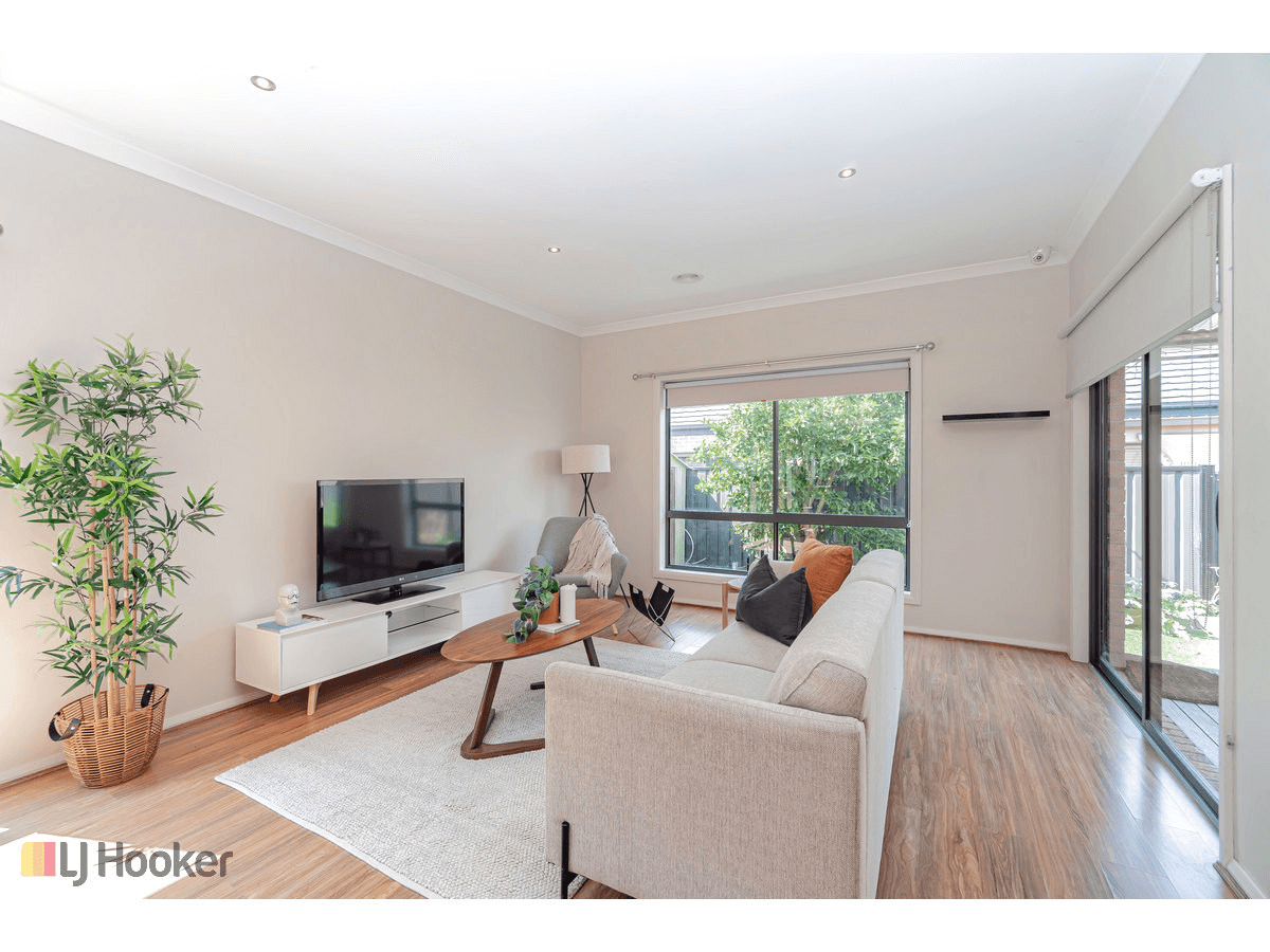 12 Clapham Way, CRAIGIEBURN, VIC 3064