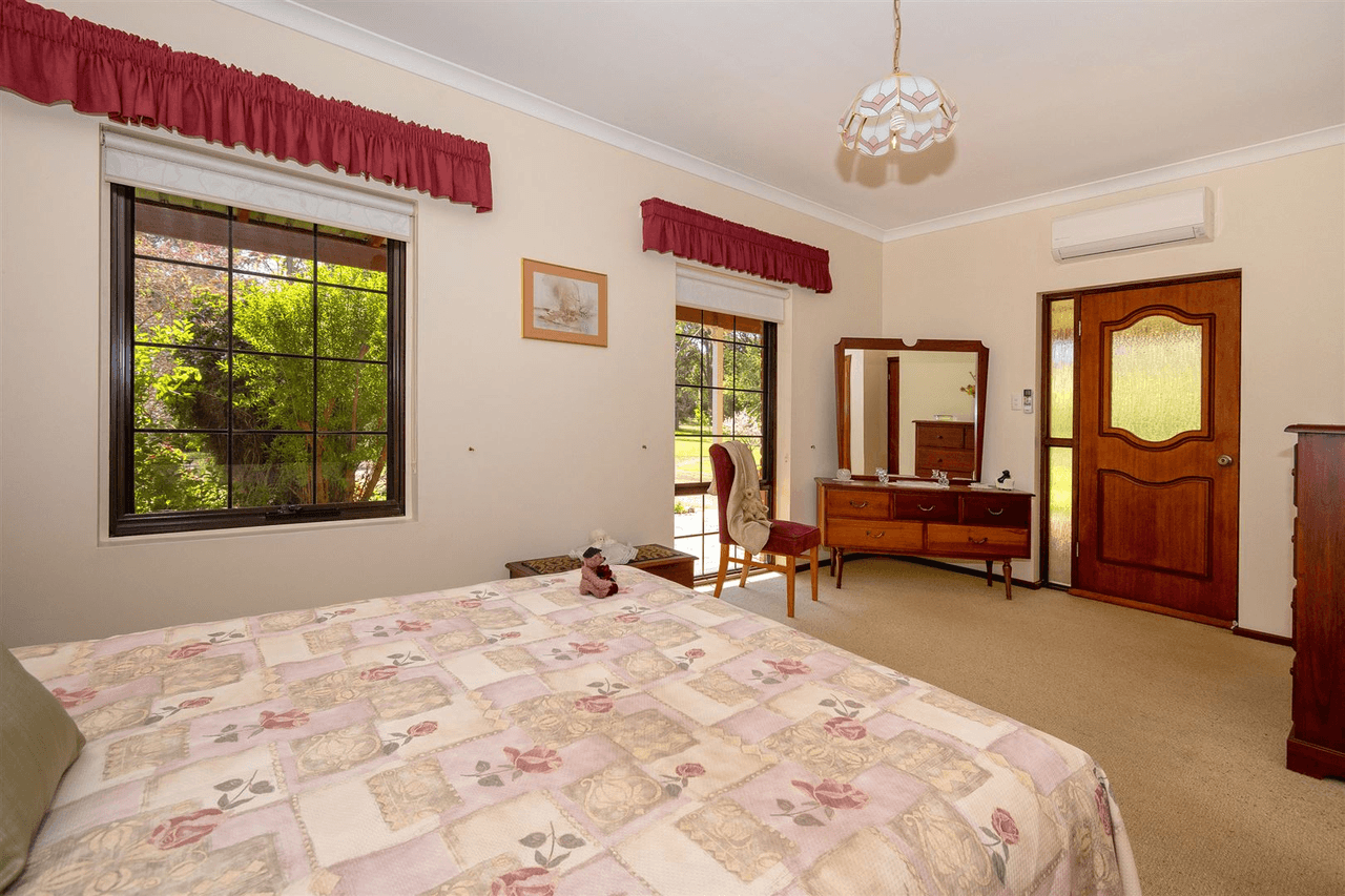 24 Kingswood Road, King River, WA 6330