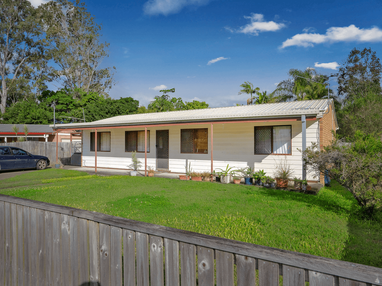 21 Bedford Crescent, EAGLEBY, QLD 4207