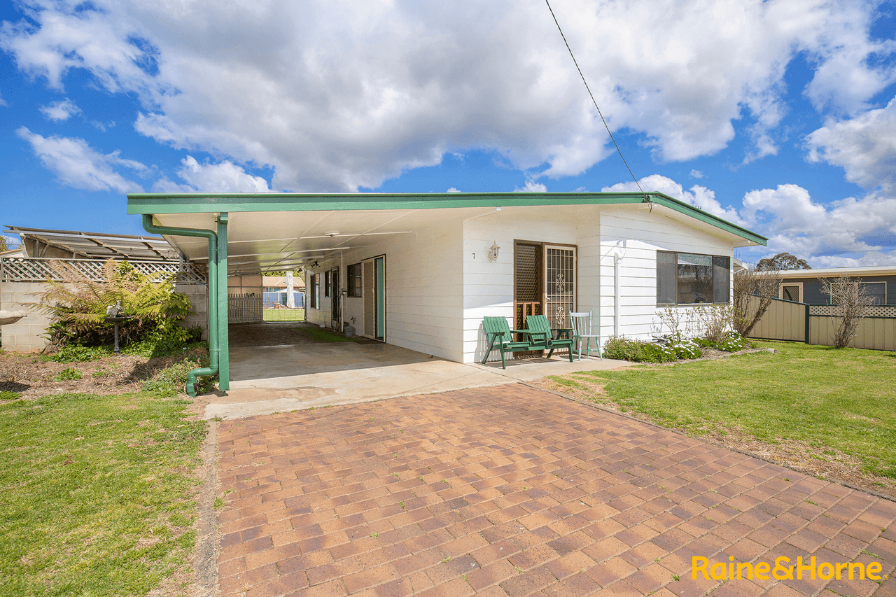 7 Digby Street, GLEN INNES, NSW 2370