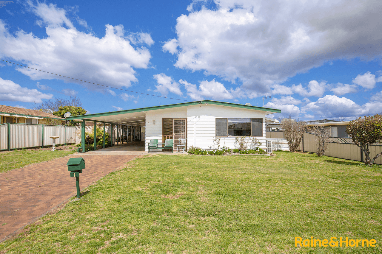 7 Digby Street, GLEN INNES, NSW 2370