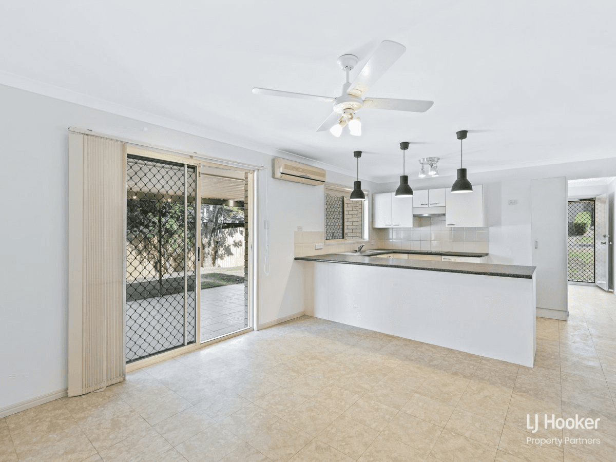 8 Vista Circuit, RUNCORN, QLD 4113