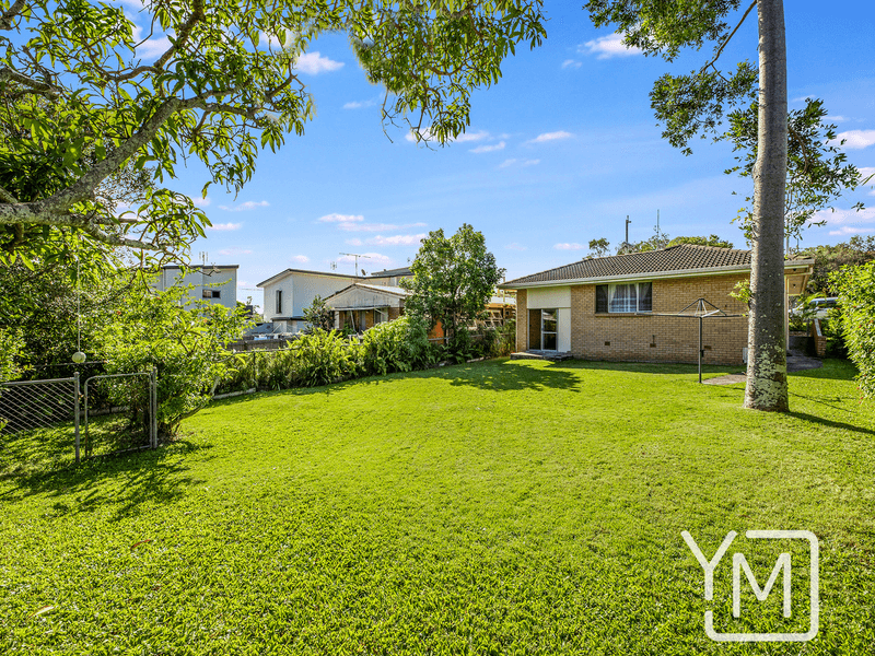 10 Oronsay Avenue, CALOUNDRA, QLD 4551