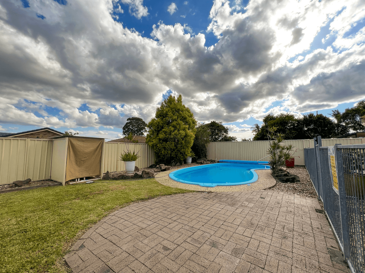 24 Cook Avenue, CABOOLTURE SOUTH, QLD 4510