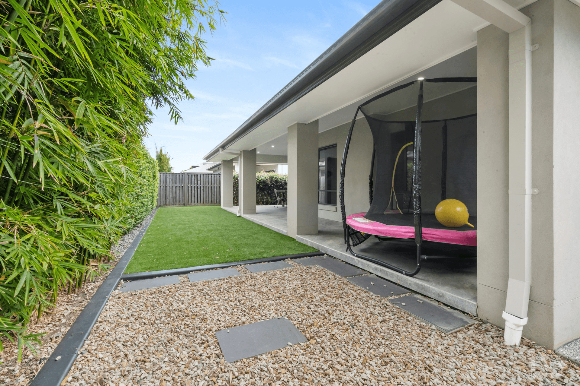 37 Amazon Circuit, Helensvale, QLD 4212