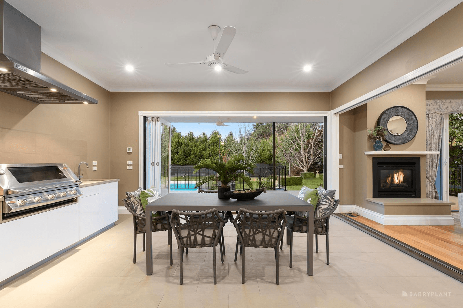 140-142 Berringa Road, PARK ORCHARDS, VIC 3114