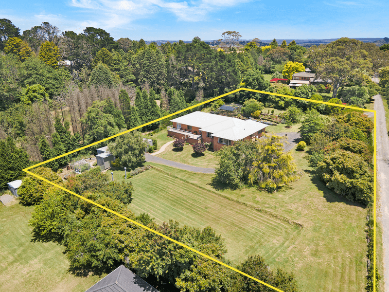 14 Villiers Road, MOSS VALE, NSW 2577