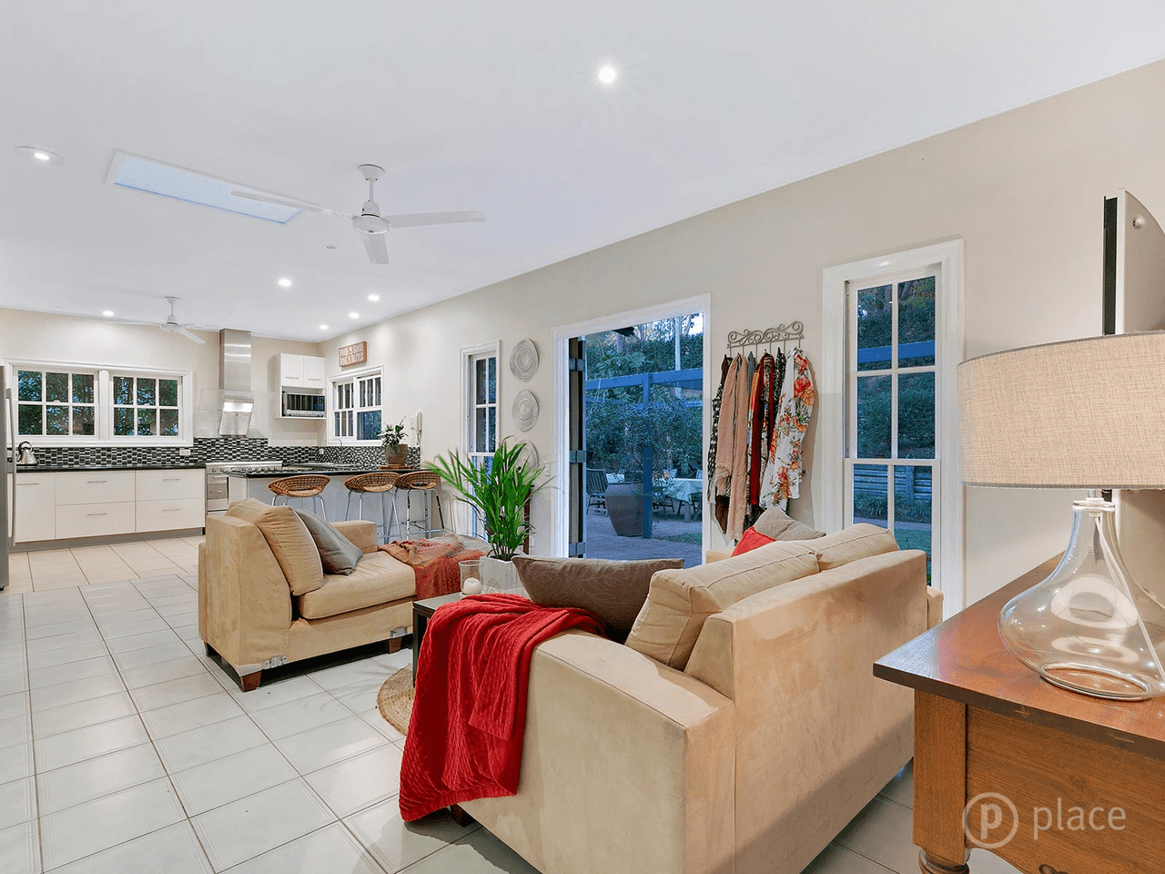 196 Greentrees Avenue, Kenmore Hills, QLD 4069