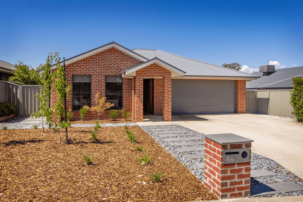 86 Songlark Crescent, Thurgoona, NSW 2640