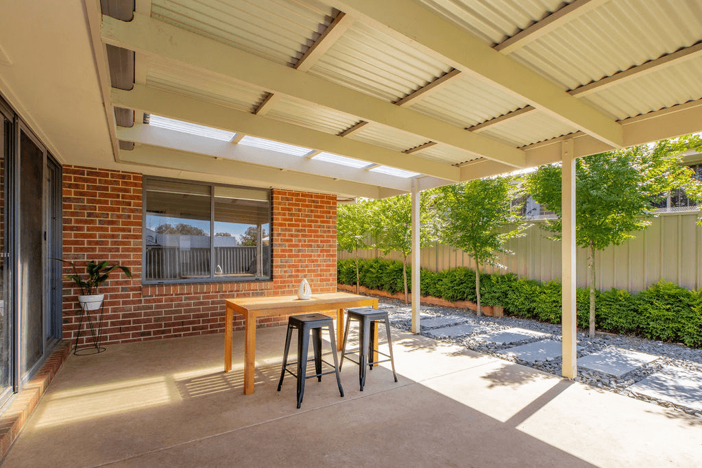 86 Songlark Crescent, Thurgoona, NSW 2640