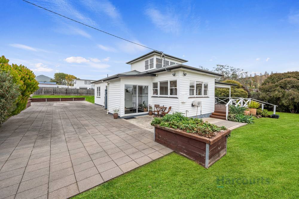 21 Crescent Street, PENGUIN, TAS 7316