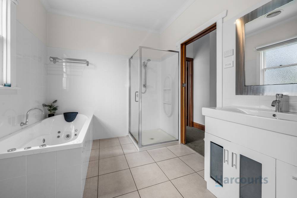 21 Crescent Street, PENGUIN, TAS 7316