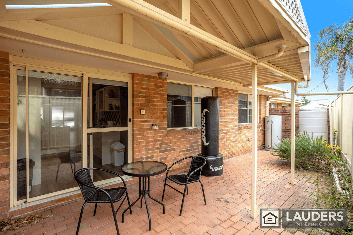 2/89 Old Bar Road, Old Bar, NSW 2430