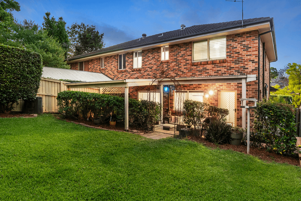 1/1 Gindurra Avenue, Castle Hill, NSW 2154