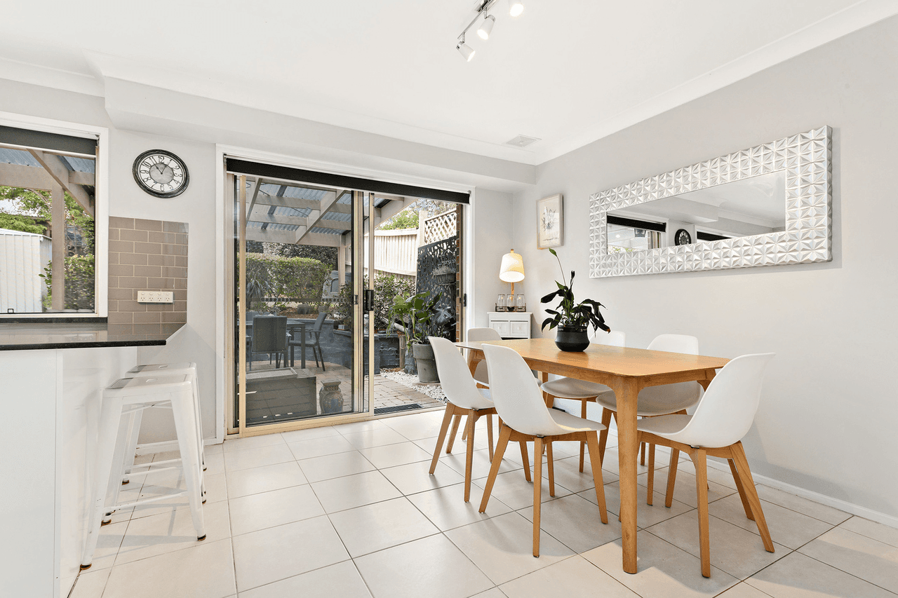 1/1 Gindurra Avenue, Castle Hill, NSW 2154