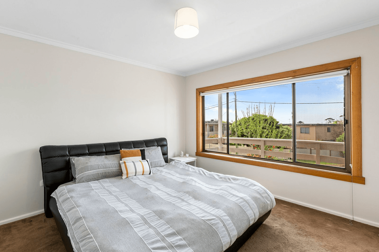 14 Sylvester Avenue, ST LEONARDS, VIC 3223