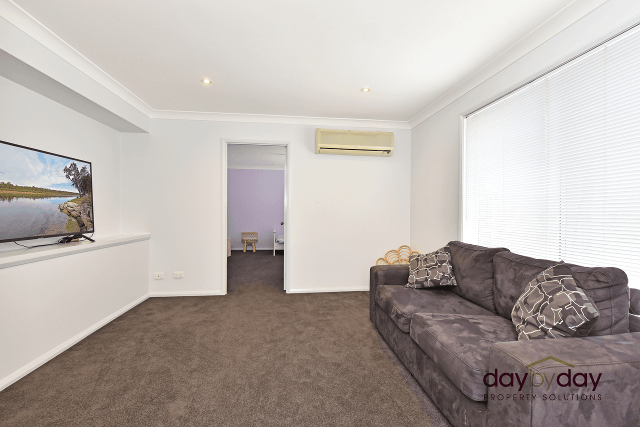 18 County Dr, Fletcher, NSW 2287