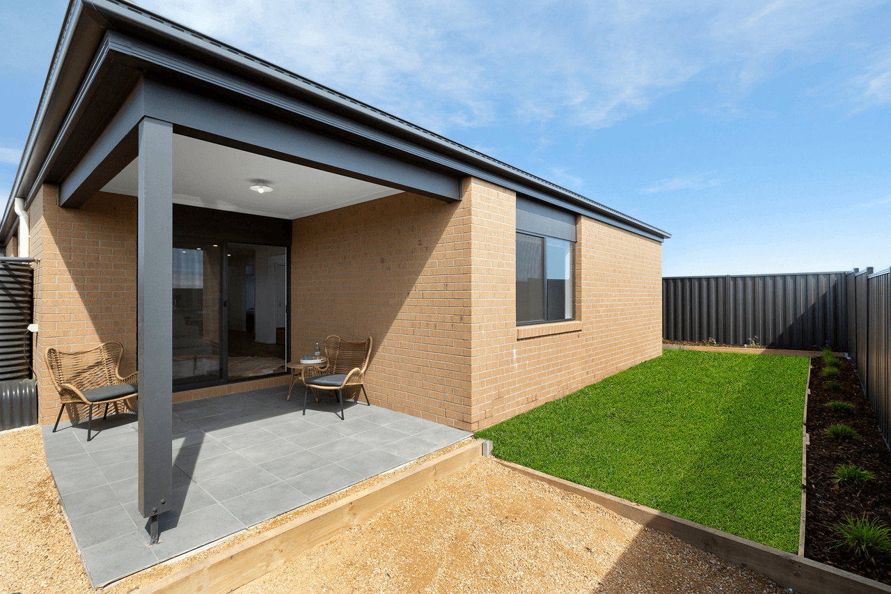 18 Cormorant Grange, WINTER VALLEY, VIC 3358