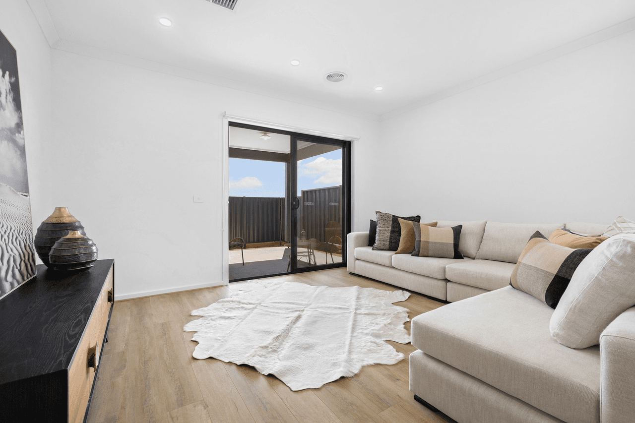 18 Cormorant Grange, WINTER VALLEY, VIC 3358