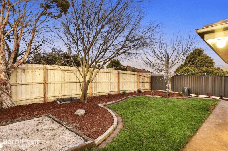 24 Statesman Crescent, MOOROOLBARK, VIC 3138