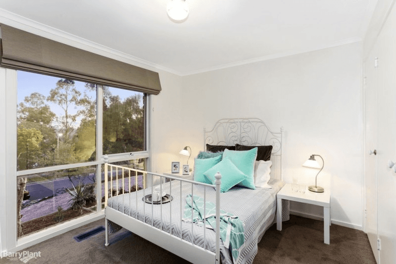 24 Statesman Crescent, MOOROOLBARK, VIC 3138