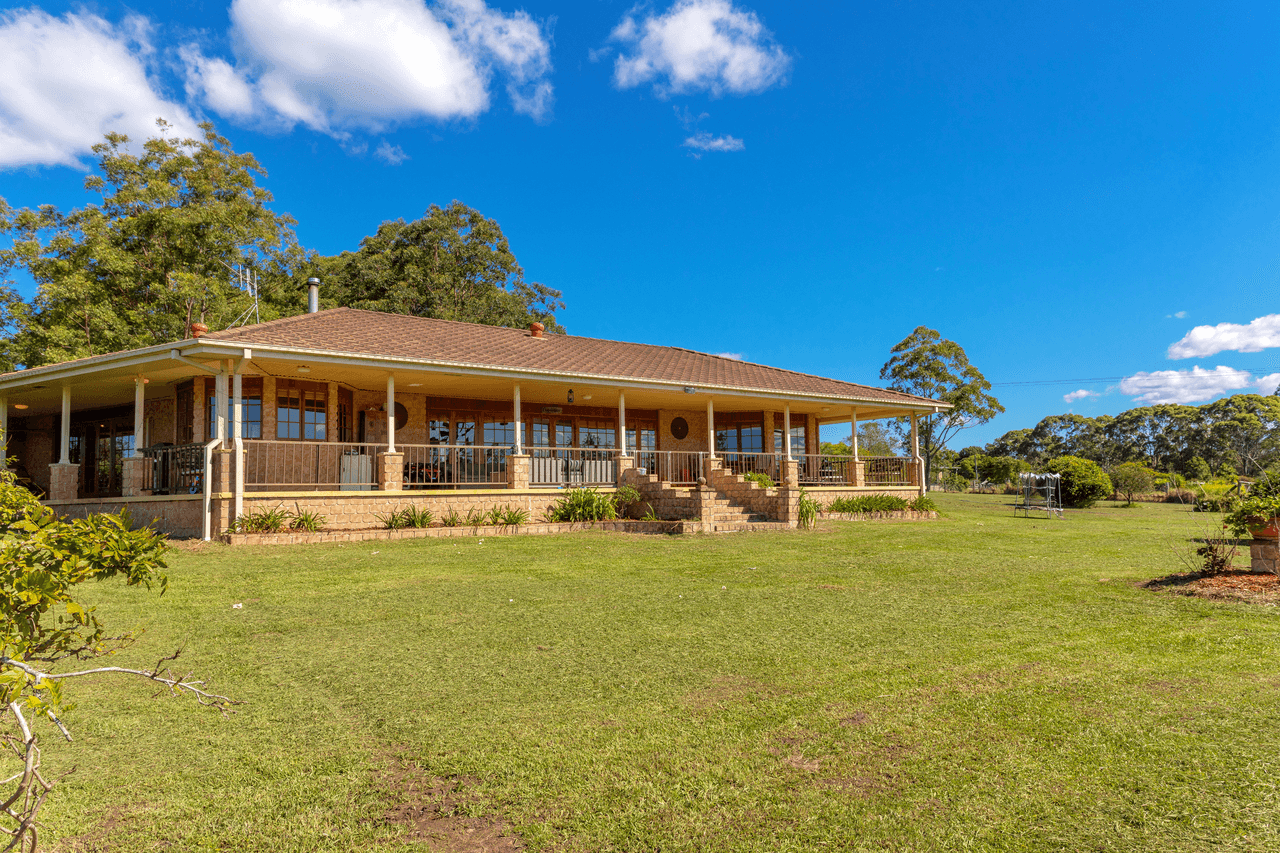 11 Roseleas Close, CUNDLETOWN, NSW 2430