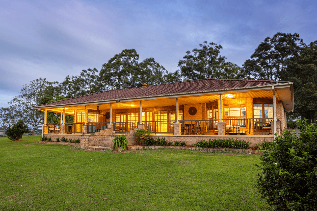 11 Roseleas Close, CUNDLETOWN, NSW 2430