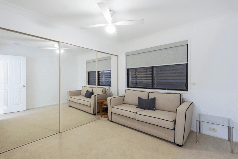 2/13 McRae Circuit, PACIFIC PINES, QLD 4211