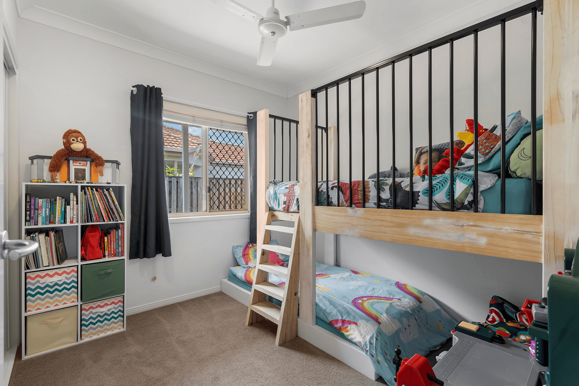 2/23 Hellman Street, MOLENDINAR, QLD 4214