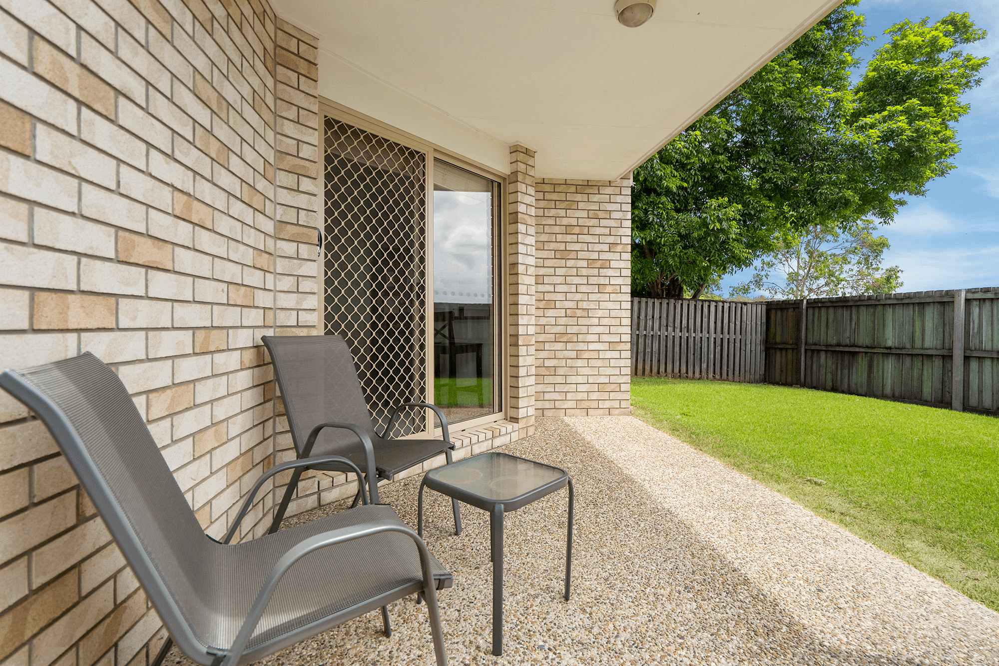 2/23 Hellman Street, MOLENDINAR, QLD 4214