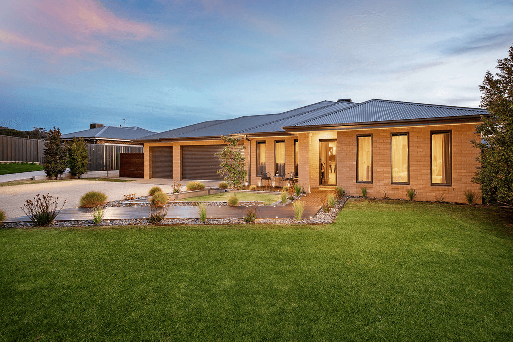 26 Pioneer Place, Thurgoona, NSW 2640