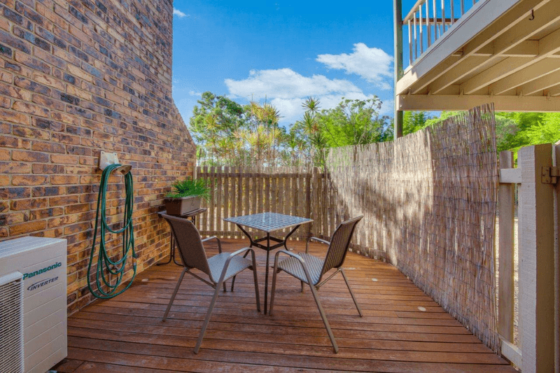 Unit 2/46 J Hickey Avenue, CLINTON, QLD 4680