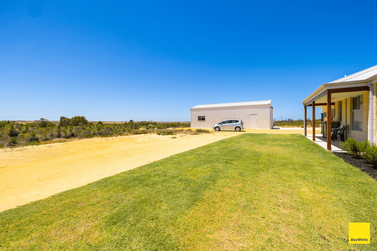 38 SEAVIEW Drive, KARAKIN, WA 6044