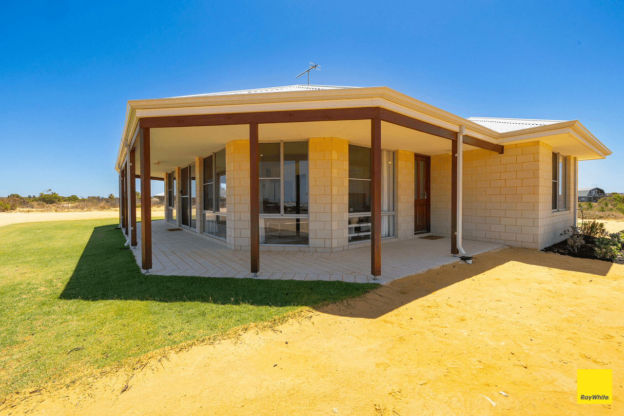 38 SEAVIEW Drive, KARAKIN, WA 6044