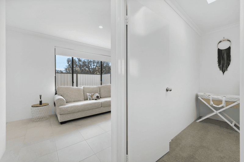 14B Allinson Drive, GIRRAWHEEN, WA 6064