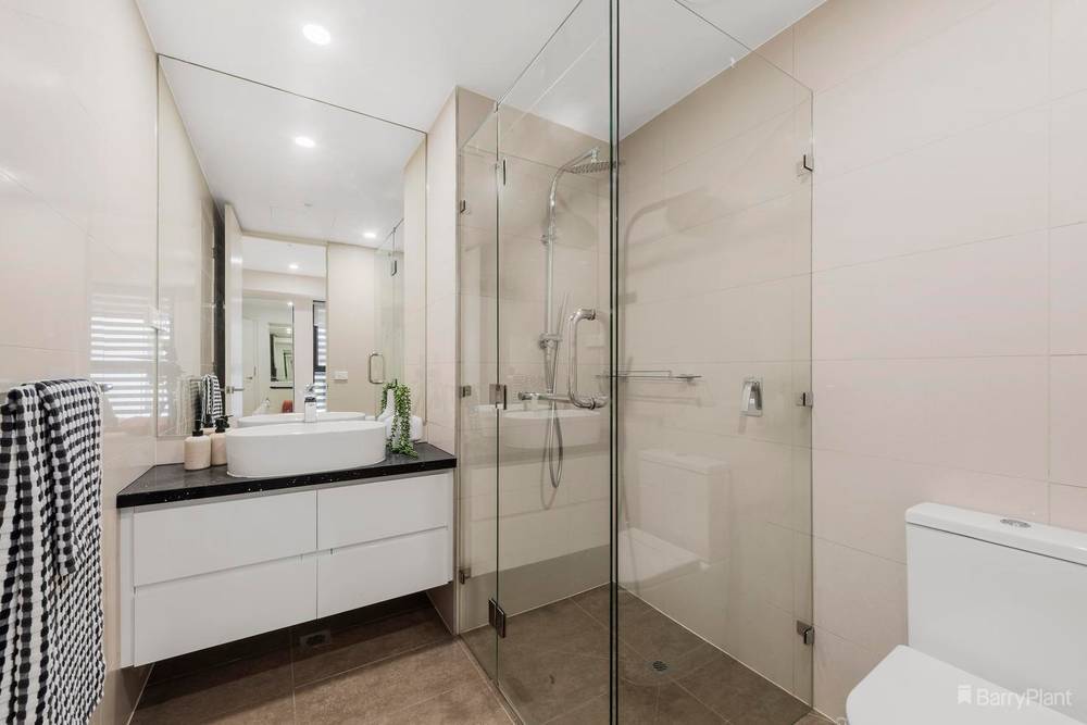 205 & 301/3 Red Hill Terrace, DONCASTER EAST, VIC 3109