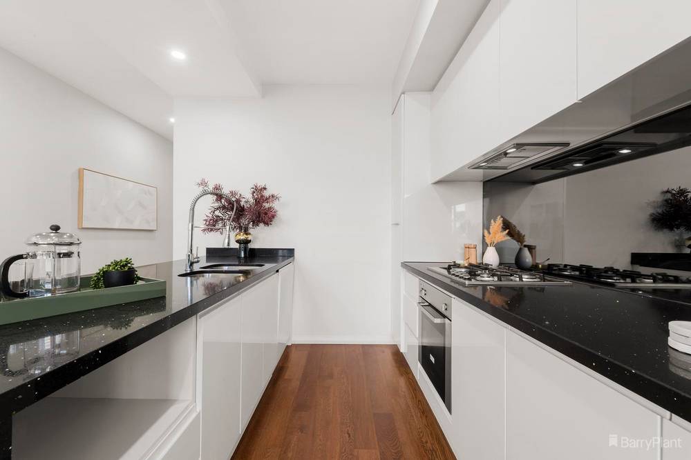 205 & 301/3 Red Hill Terrace, DONCASTER EAST, VIC 3109