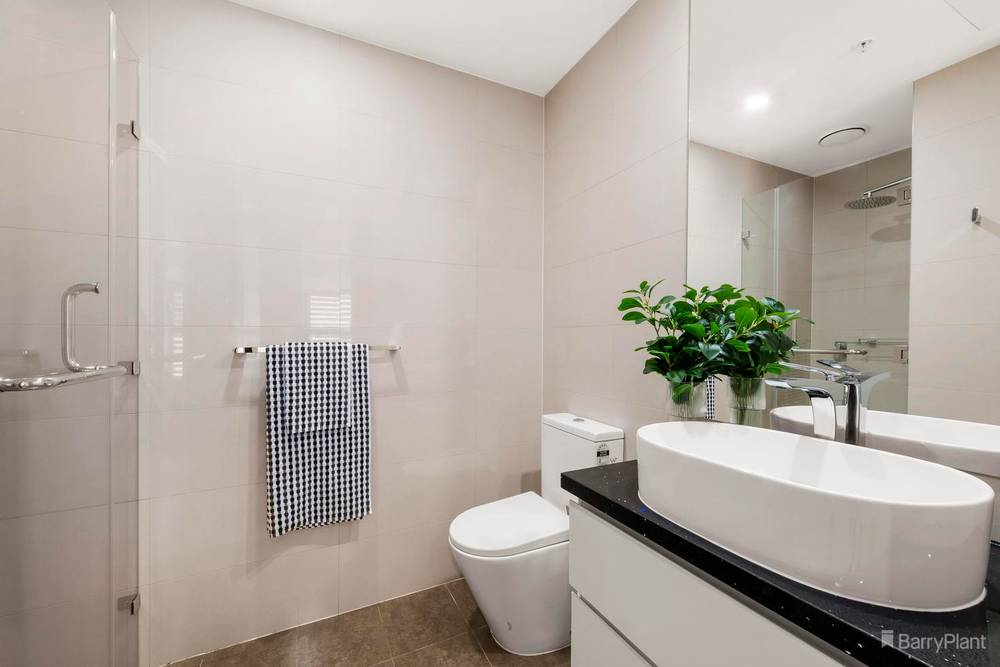 205 & 301/3 Red Hill Terrace, DONCASTER EAST, VIC 3109
