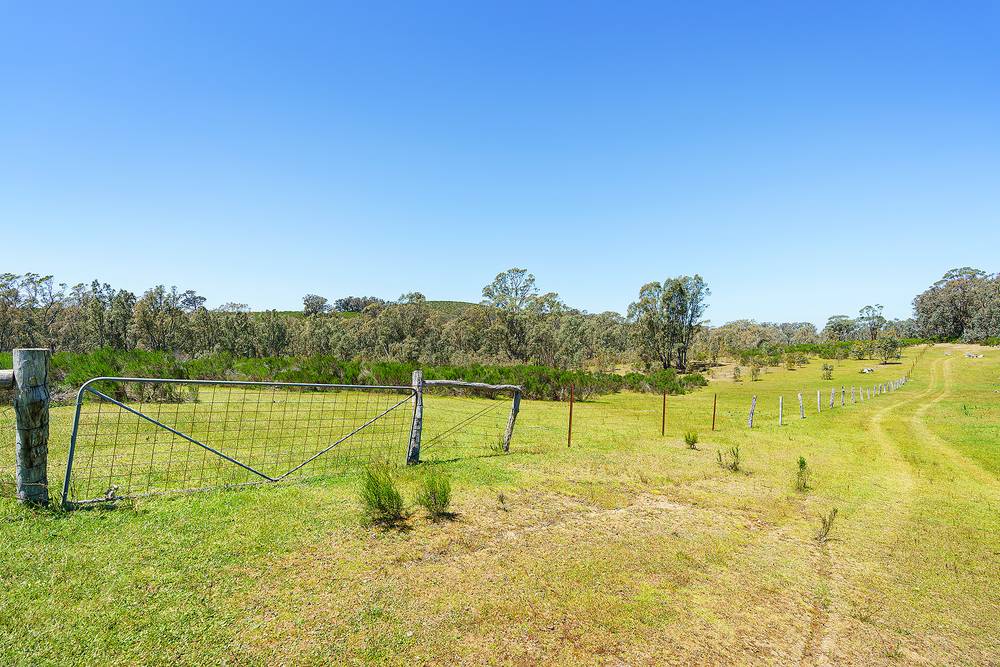 Hylands Lane, Heathcote, VIC 3523