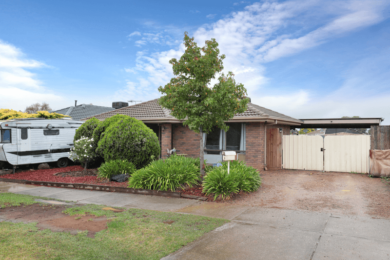 6 Walsingham Crescent, Kurunjang, VIC 3337