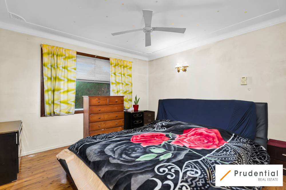 10 Wattle Avenue, MACQUARIE FIELDS, NSW 2564