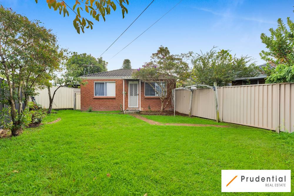 10 Wattle Avenue, MACQUARIE FIELDS, NSW 2564
