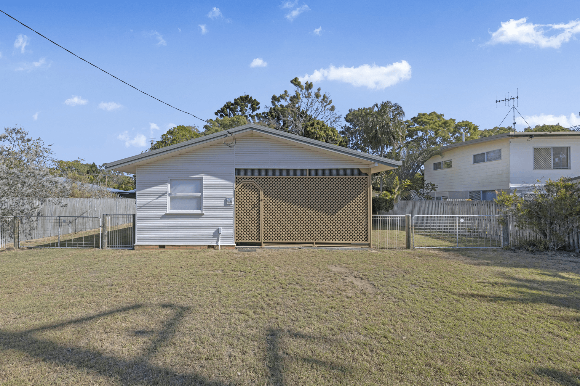 36 Moore Park Road, Moore Park Beach, QLD 4670